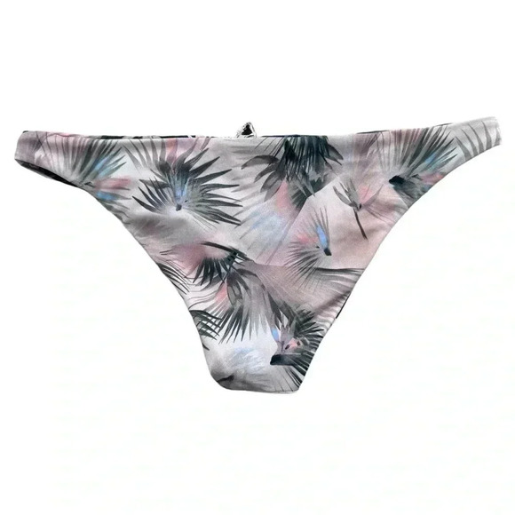 Light Pink Top And Floral Dark Blue Bikini Set, Top: Small Bottom: Large - Picture 14 of 16